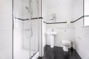 Ensuite- click for photo gallery
